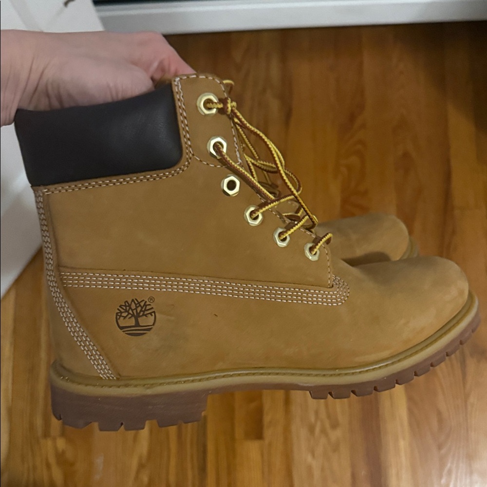 Timberland Classic Wheat Boots with Dark Brown Collar